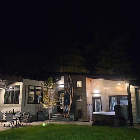 Luxe Lake Cabin Hot Tub Grill Firepit Ev Charger Onalaska ภายนอก รูปภาพ