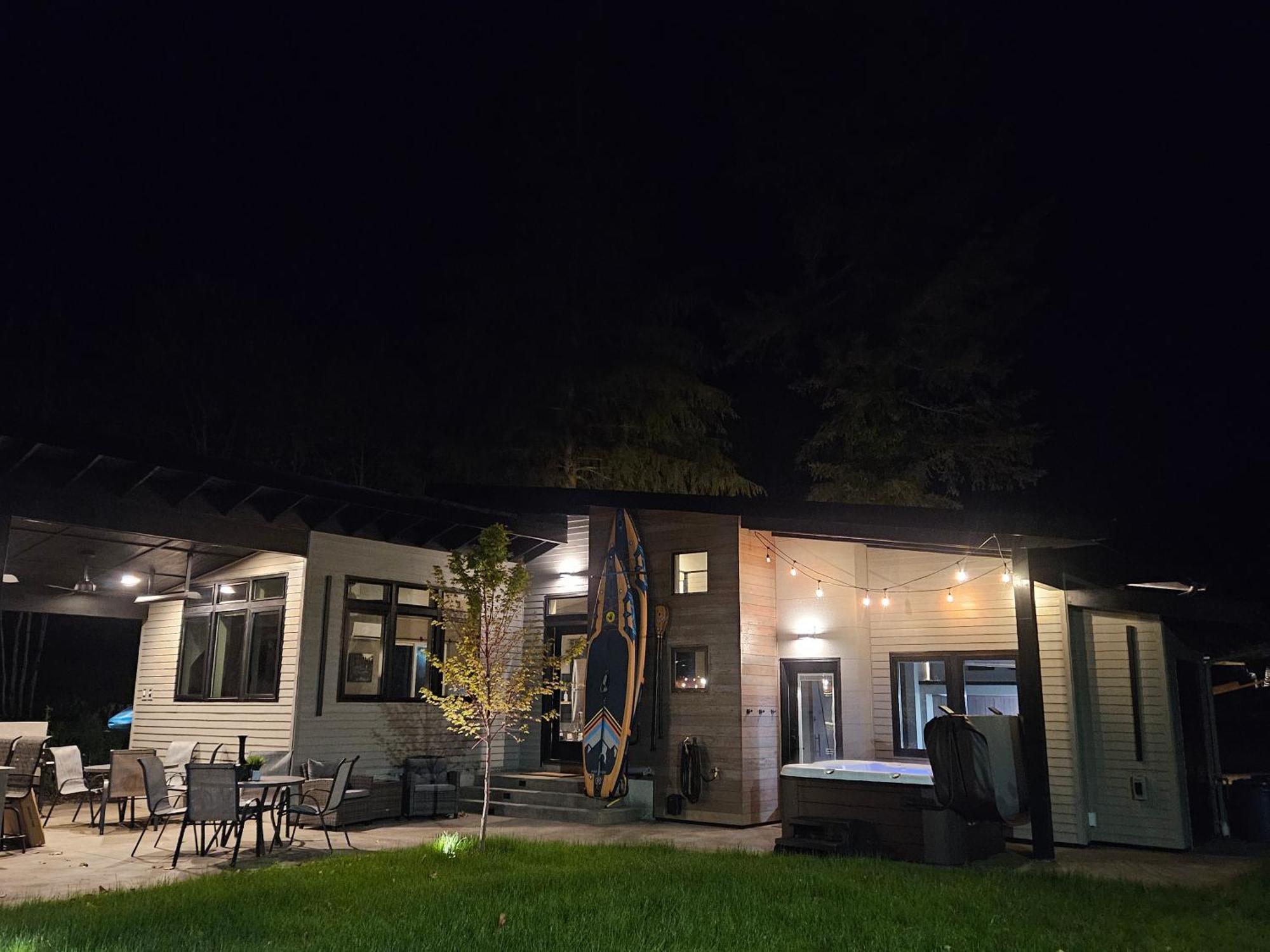 Luxe Lake Cabin Hot Tub Grill Firepit Ev Charger Onalaska ภายนอก รูปภาพ