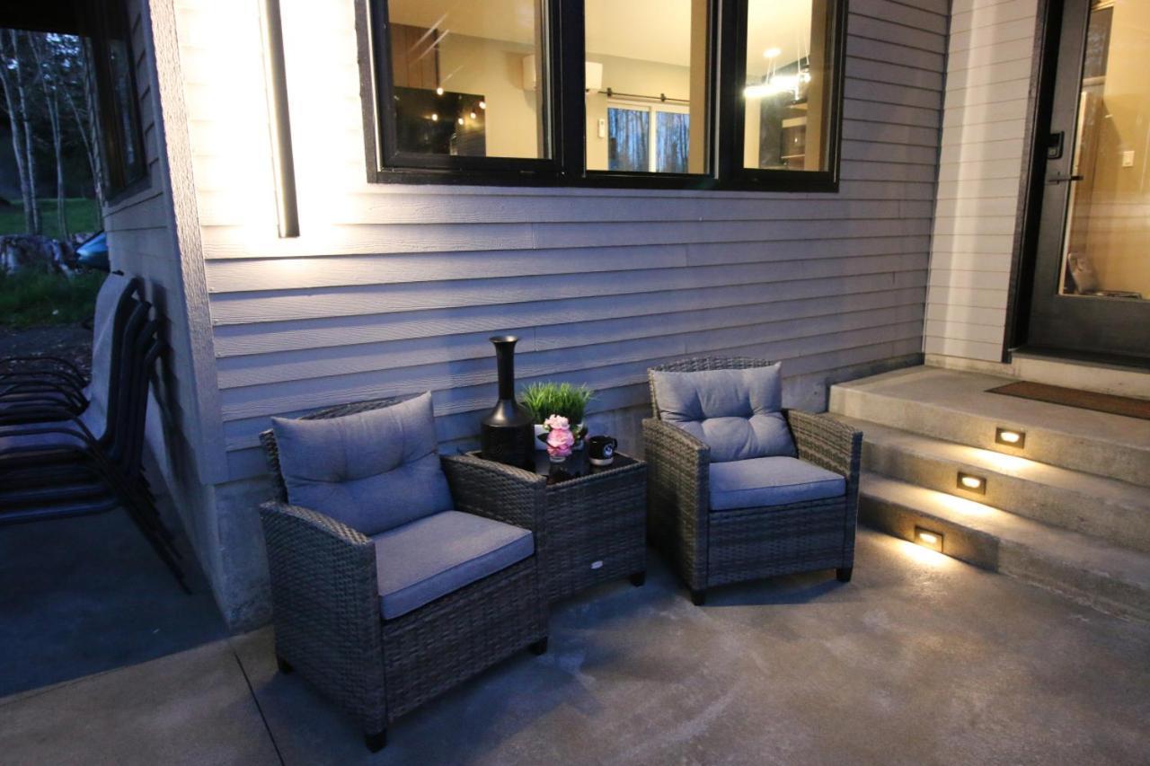 Luxe Lake Cabin Hot Tub Grill Firepit Ev Charger Onalaska ภายนอก รูปภาพ