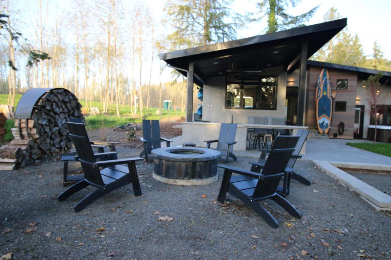 Luxe Lake Cabin Hot Tub Grill Firepit Ev Charger Onalaska ภายนอก รูปภาพ